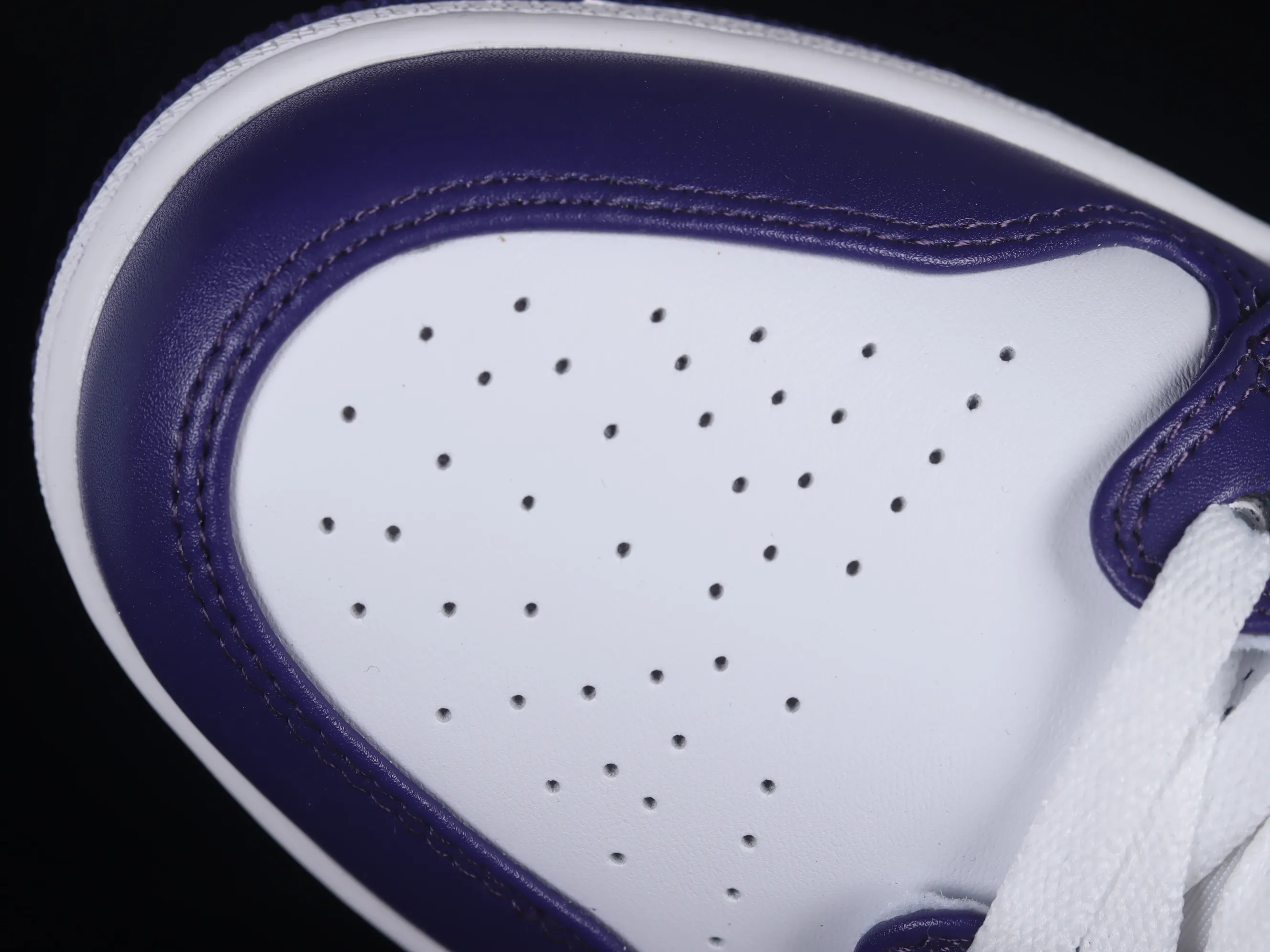 All categories Air Jordan Jordan series basketball shoes Air Jordan 1 Low Z version Air Jordan 1 Low AJ1 Joe 1 white and purple low-top cultural casual sneakers 553558-515
